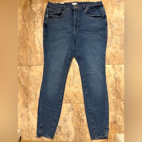 Good American Good Legs | Twisted Slit Jeans in INDIGO Women’s Size 16 - Picture 5 of 13